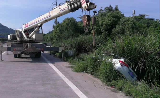 清江浦区重载吊车救援 清江浦区重载吊车救援
